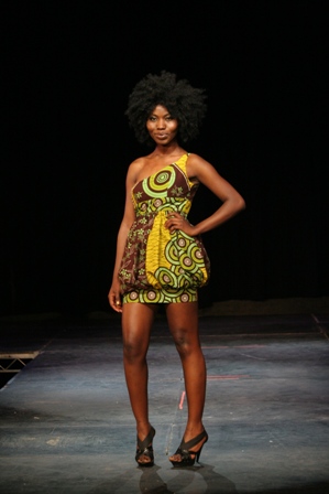 African girl looking 22339